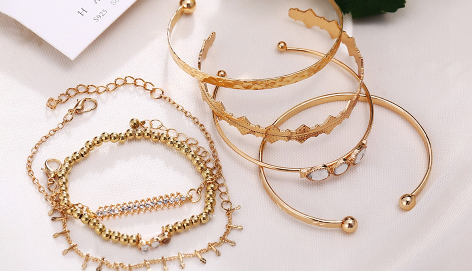How to Incorporate Fashion Jewelry to Your Everyday Look