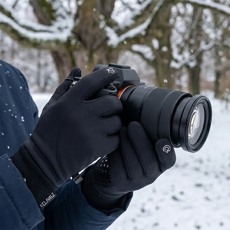 Black Thermal Touchscreen Gloves – Anti‑Slip Winter Sports Gloves for Men & Women
