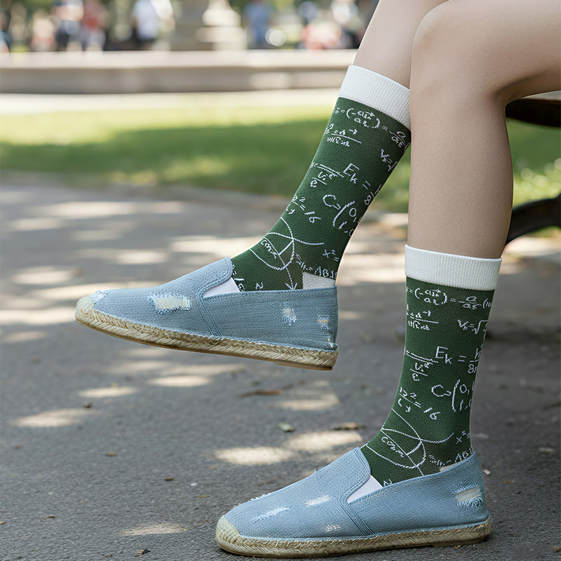 Anyfootwear Women’s Christmas Cotton Socks 5 Pairs – Mixed Colour Random Pattern Fashion Crew Socks Size 5–11