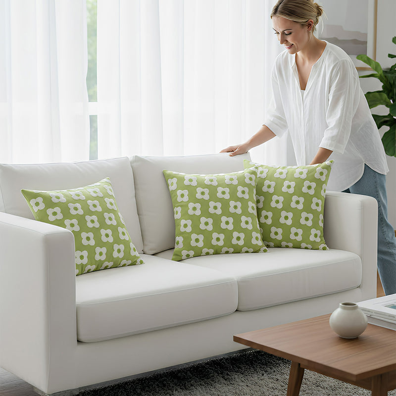 Anypillow Daisy Plush Decorative Cushion Cover – Soft Throw Pillowcase for Sofa & Bed