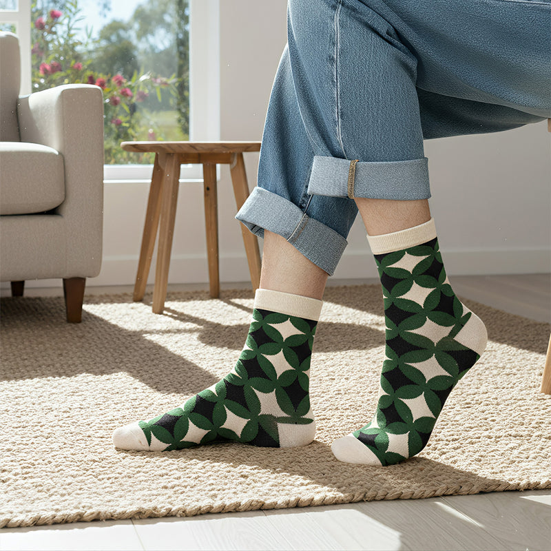 Anyfootwear Women’s Christmas Cotton Socks 5 Pairs – Mixed Colour Random Pattern Fashion Crew Socks Size 5–11