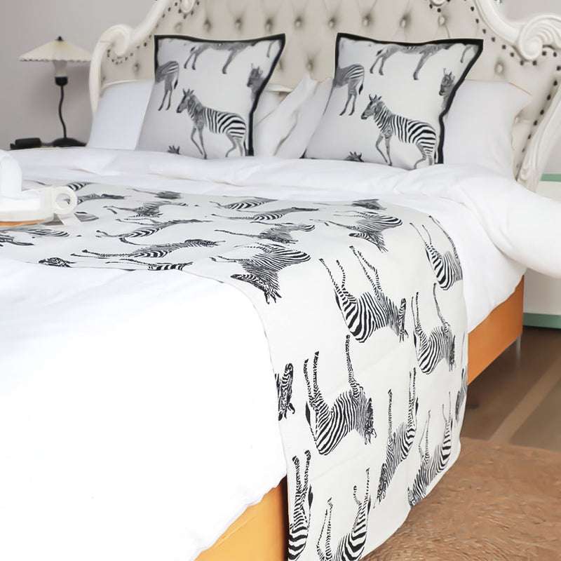 1.5m Bed Light Luxury Zebra Vintage Bed Scarf Runner Bedding Tail Pad Flag For Home Hotel 3Pcs Set