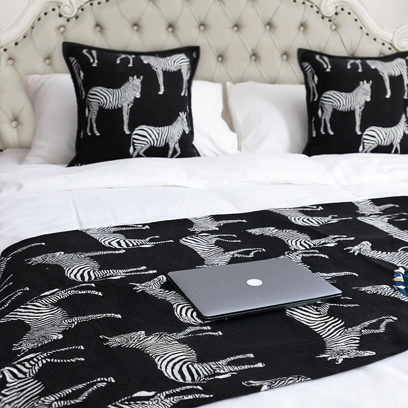 1.5m Bed Light Luxury Black Zebra Vintage Bed Scarf Runner Bedding Tail Pad Flag For Home Hotel 3Pcs Set