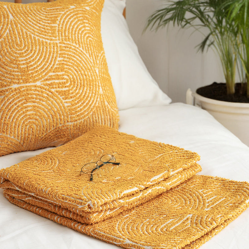 1.8m Bed 3D Arched Bed Banner Vintage Scarf Runner Bedding Tail Pad Flag 3Pcs Set