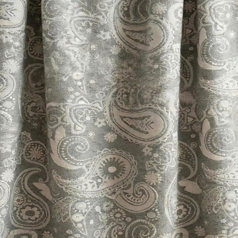 Anycozy Paisley Gray Throw Blanket – Soft Camping Mat & Cozy Home Décor