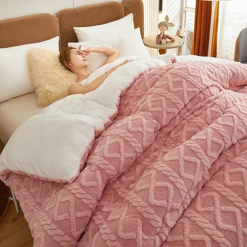 Anycozy 150x200cm Pink Cashmere Thick Warm Quilt Comforter