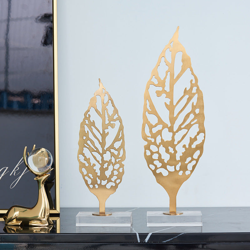 ANYHOUZ Luxury Gold Metal Tabletop Decor – Leaf Sculpture for Living Room, House Display & Elegant Crafts Ornaments