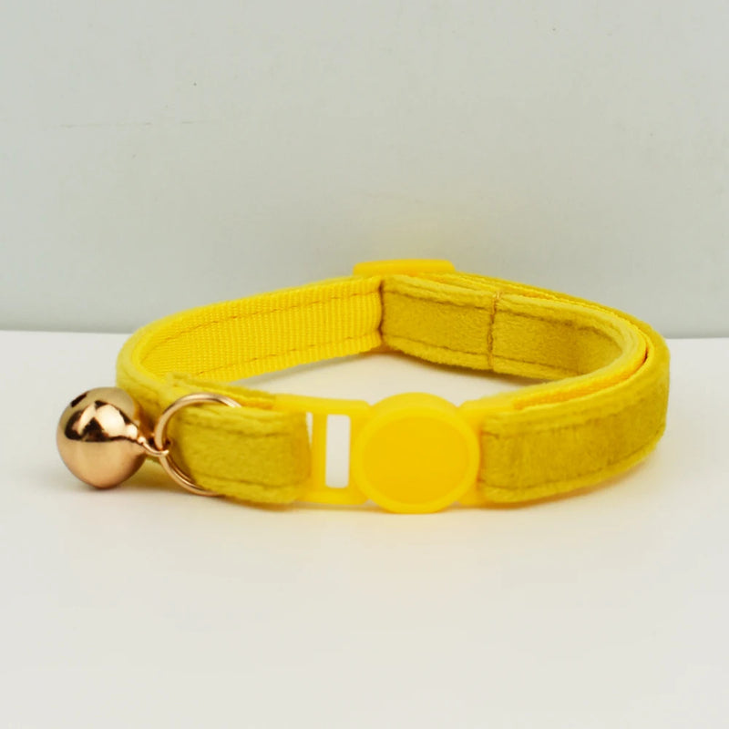 ANYWAGS Cat Collar Yellow Small with Safety Buckle, Bell, and Durable Strap Stylish and Comfortable Pet Accessory