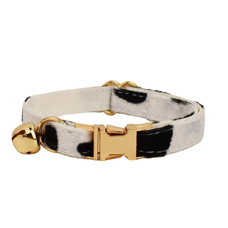ANYWAGS Cat Collar Spotted Small with Safety Buckle, Bell, and Durable Strap Stylish and Comfortable Pet Accessory