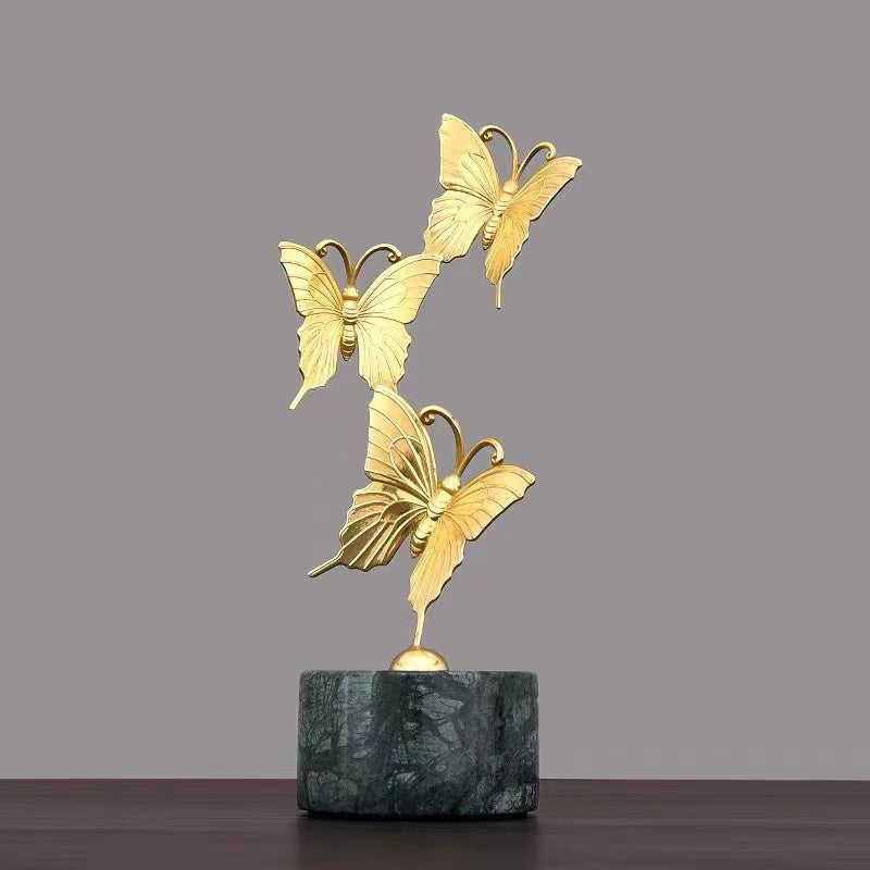 ANYHOUZ Luxury Gold Flying Butterfly Tabletop Decor – Modern Metal Art Ornament for Living Room Display & Home Crafts