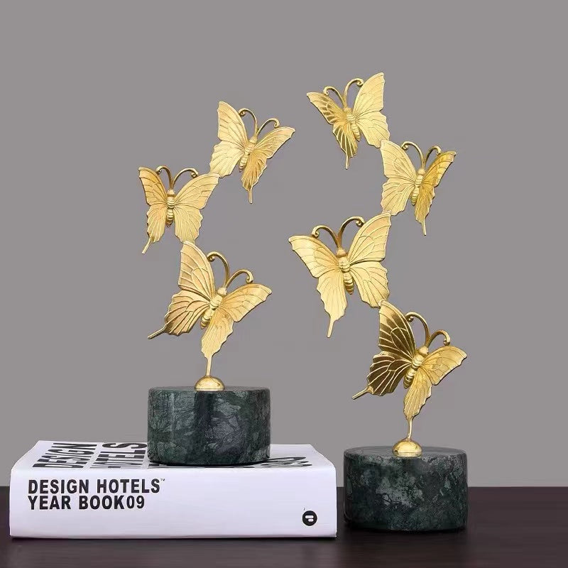 ANYHOUZ Luxury Gold Flying Butterfly Tabletop Decor – Modern Metal Art Ornament for Living Room Display & Home Crafts