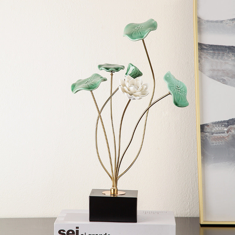 ANYHOUZ Lotus Tabletop Decor – Modern Metal Art Ornament for Living Room Display & Home Crafts