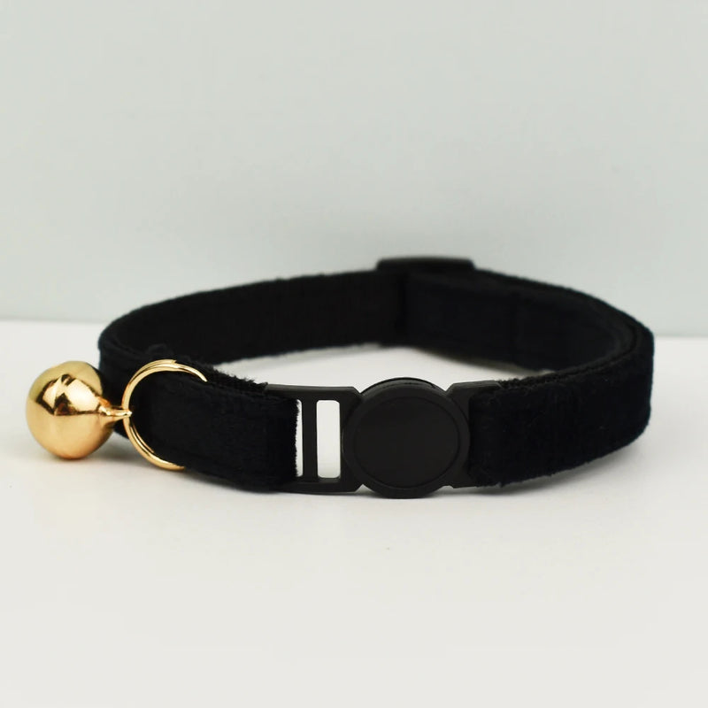 ANYWAGS Cat Collar Black Large with Safety Buckle, Bell, and Durable Strap Stylish and Comfortable Pet Accessory