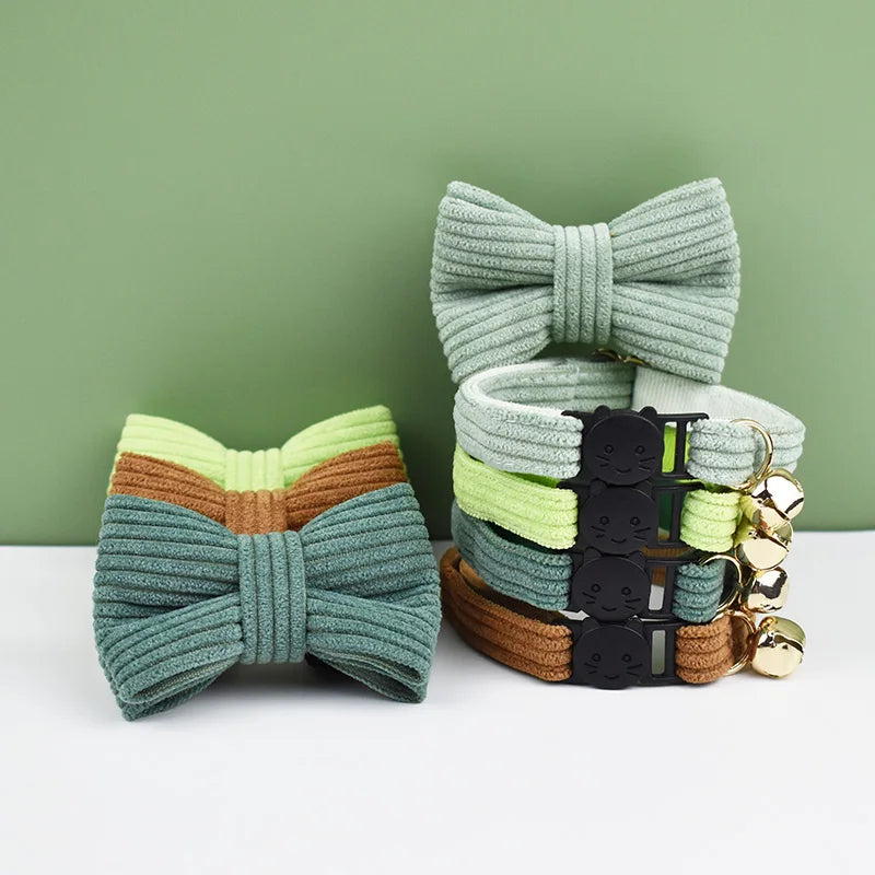 ANYWAGS Cat Collar Mint Green Large with Safety Buckle, Bell, and Durable Strap Stylish and Comfortable Pet Accessory