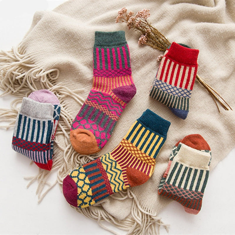 Anyfootwear 5 Pairs Size 5-9 Fashion Socks Colorful Wind-Flowers Cotton Winter Thick Warm Wool Casual for Women Red