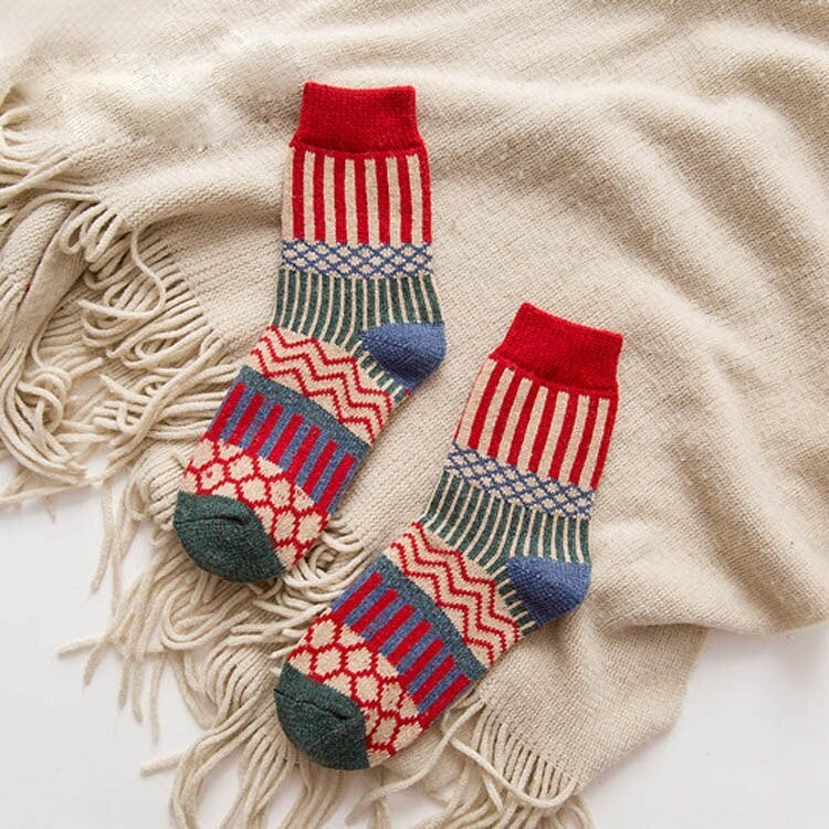 Anyfootwear 5 Pairs Size 5-9 Fashion Socks Colorful Wind-Flowers Cotton Winter Thick Warm Wool Casual for Women Red