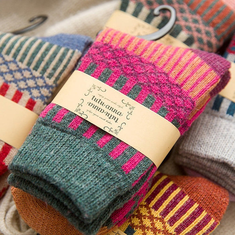 Anyfootwear 5 Pairs Size 5-9 Fashion Socks Colorful Wind-Flowers Cotton Winter Thick Warm Wool Casual for Women Grey