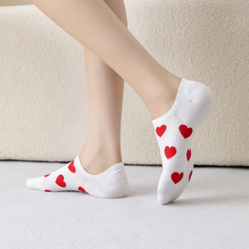 Anyfootwear 5 Pairs Size 36-39 White with Red Hearts Fashion Socks High Quality Breathable Cotton Foor Wear for Ladies