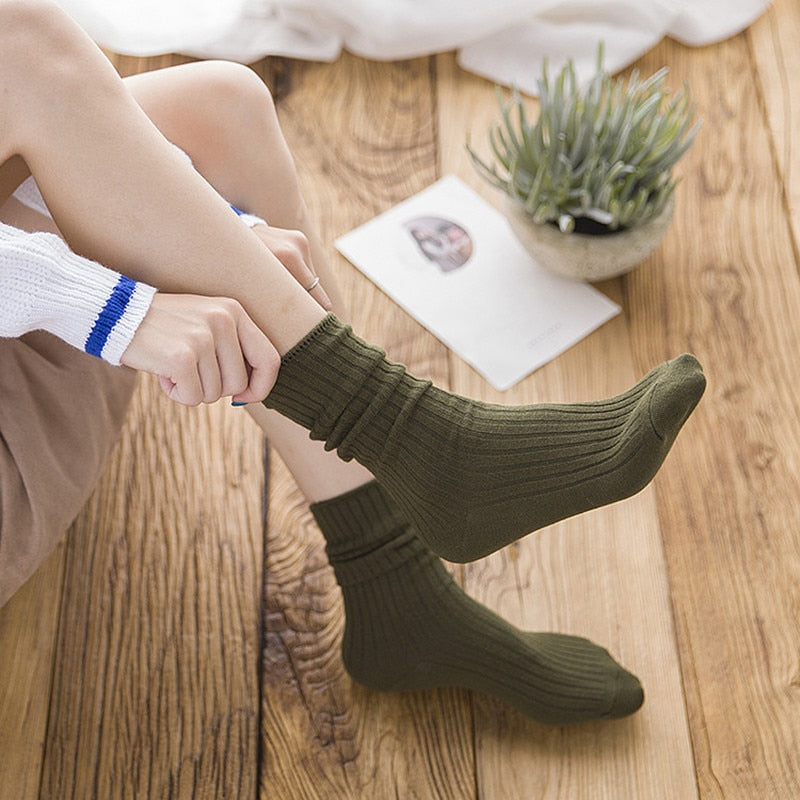 Anyfootwear 5 Pairs One Size 36-43 Green Retro Long Knitted Socks Cotton Autumn Winter Solid Color Women Student Girls