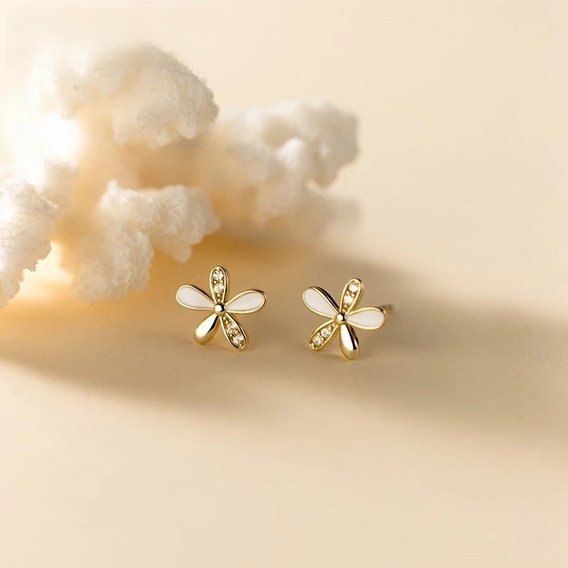 ANYCO Fashion Earrings Gold  925 Sterling Silver Romantic White Enamel Cute Gold Flower Stud for Women Jewelry Gift