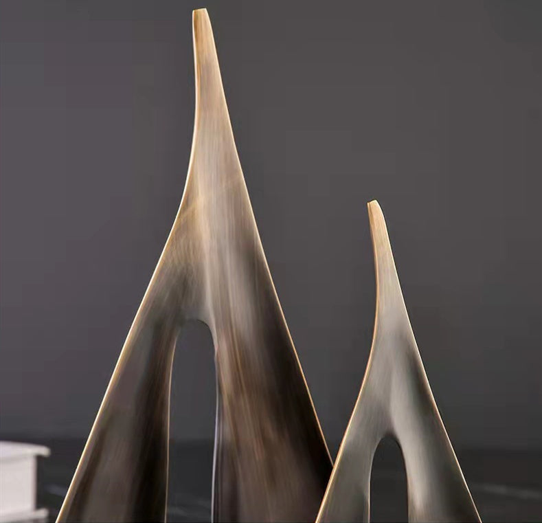 ANYHOUZ 28cm Gold Sailing Ship Metal Crafts Tabletop Home Decor Modern Art Living Room Display House Decorative Crafts Metal Ornaments