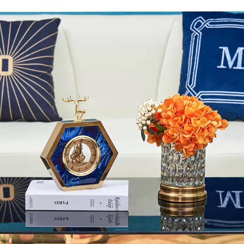 ANYHOUZ 23cm Hexagon Gold Desk Clock with Deer Head Tabletop Home Decor Modern Art Living Room Display House Decorative Crafts Metal Ornaments