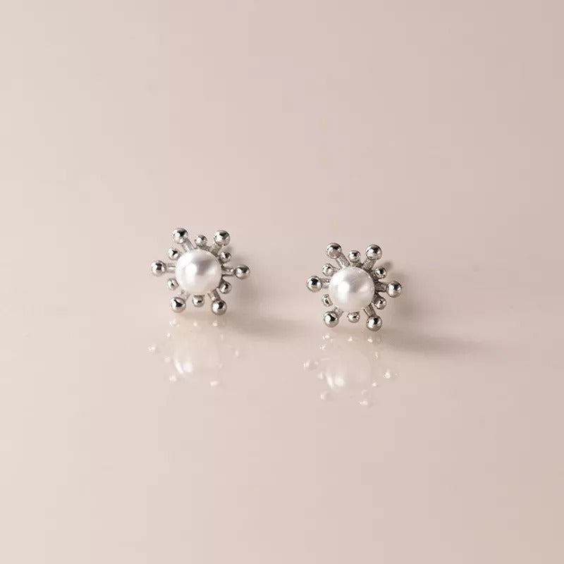 ANYCO Fashion Earrings Sterling Silver Cute Snowflake Synthetic Pearl Small Stud Chic Teen Piercing Jewelry for Women