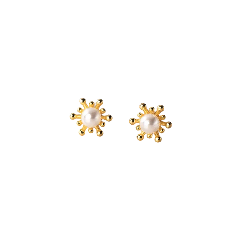 ANYCO Fashion Earrings Gold Cute Snowflake Synthetic Pearl Small Stud Earrings Chic Teen Piercing Jewelry for Women