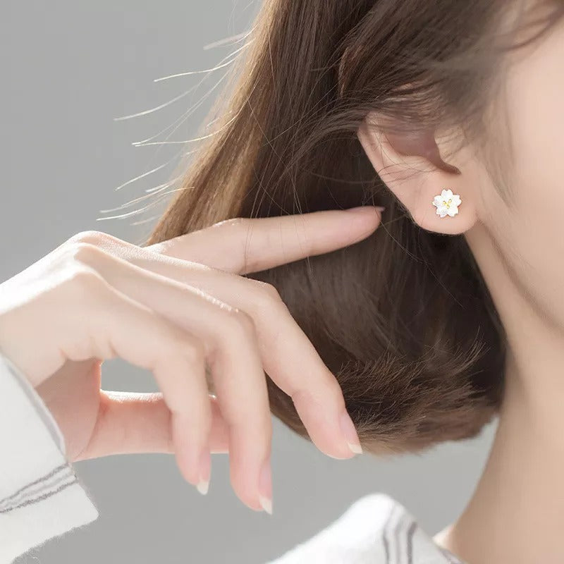 ANYCO Fashion Earrings Real Sterling Silver Sweet Romantic White Flowers Mini Stud Jewelry for Women