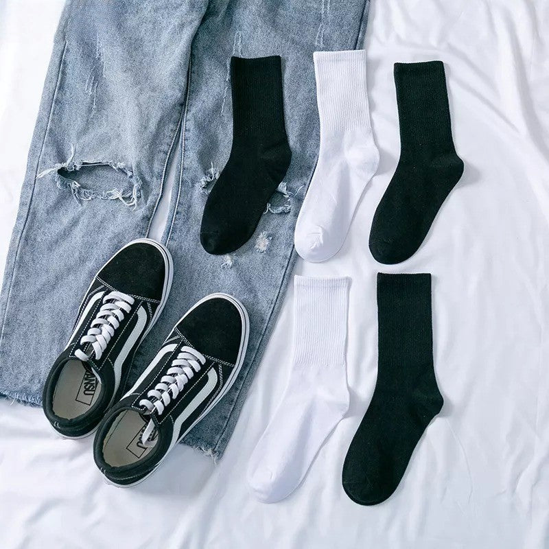 Anyfootwear 5 Pairs Black Size 4-5 Sports Socks Solid Colors Cotton Skateboard Knitted Casual Unisex