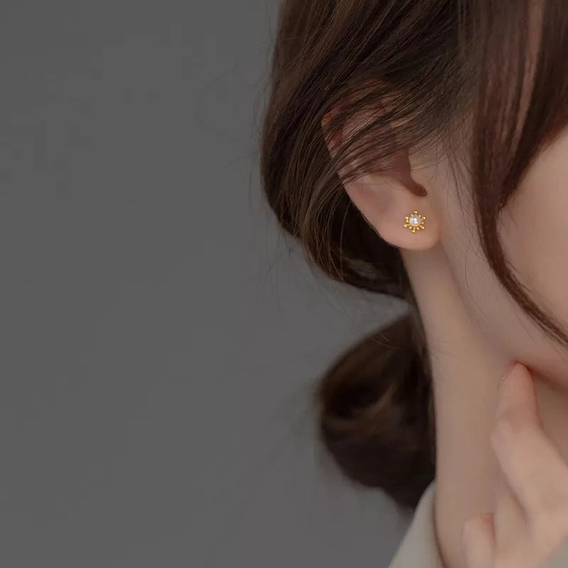 ANYCO Fashion Earrings Sterling Silver Cute Snowflake Synthetic Pearl Small Stud Chic Teen Piercing Jewelry for Women